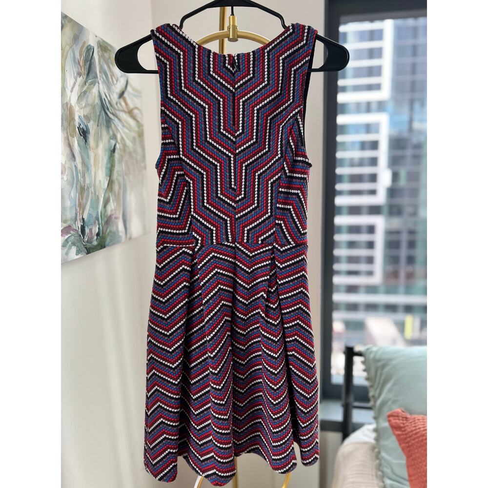 BCBG | BCBGeneration | Red Multicolor Fit and Flare Dress | Size 0 - Picture 4 of 7